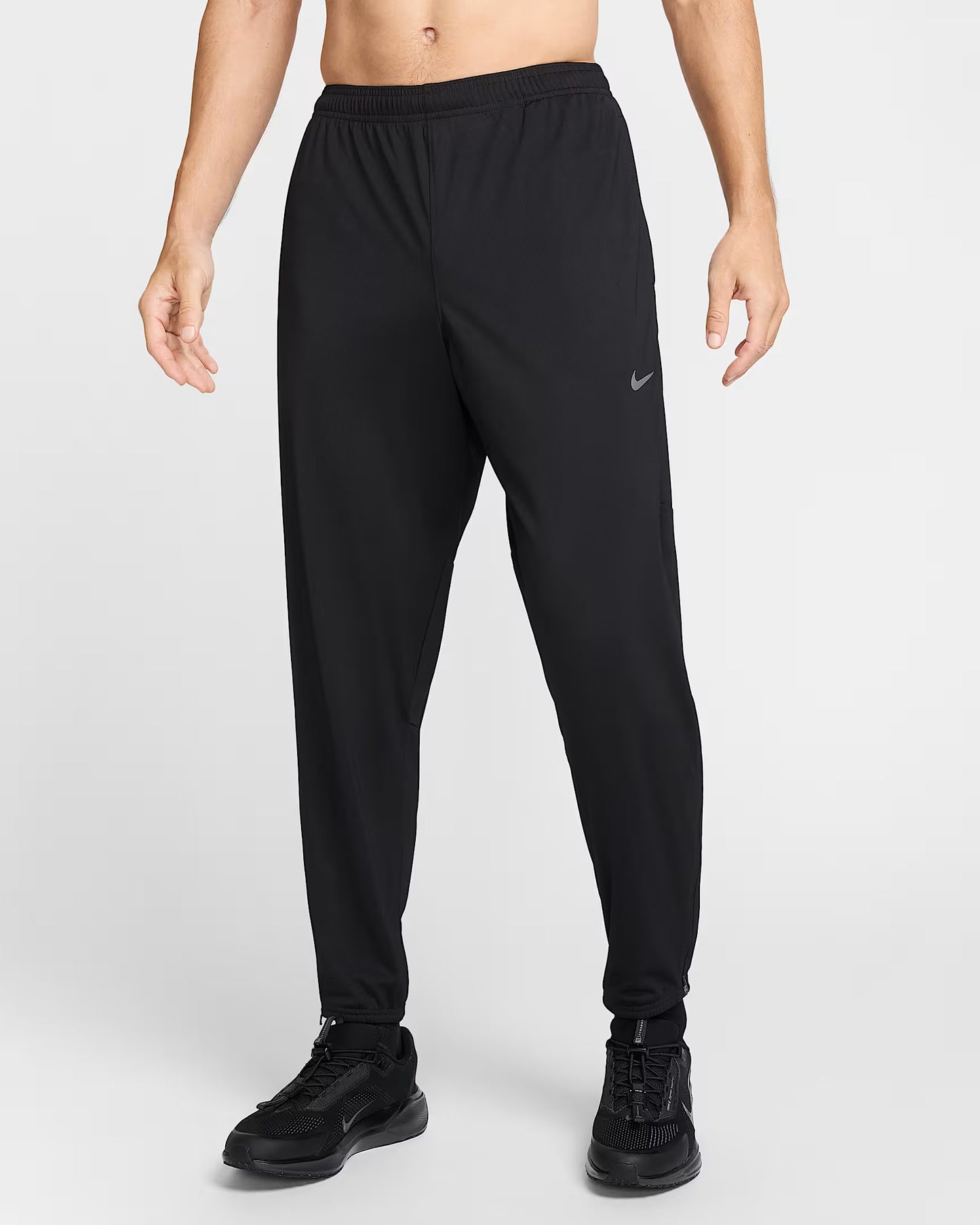 Nike Dri-Fit Challenger Pants